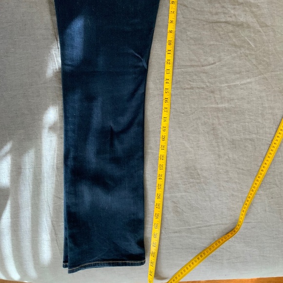 Levi’s Signature Curvy Straight Jeans, Size 14L - Picture 6 of 6